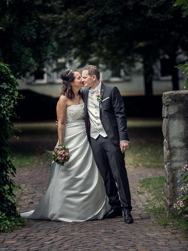 Hochzeitsfotos im Klostergarten Haslach